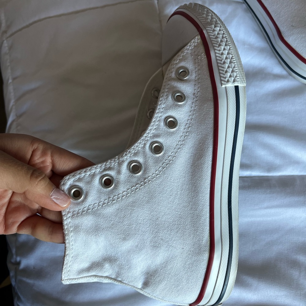 Converse - Picture 5 of 7